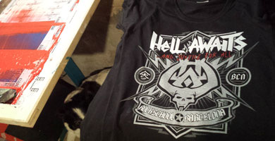 HELL AWAITS Series Tinta Roja