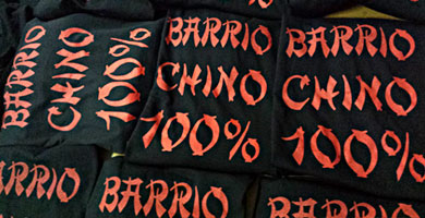 BARRIO-CHINO-100-Camisetas-Merchandising