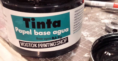 FLORENTINE-KITCHEN-KNIVES-Tinta-Papel